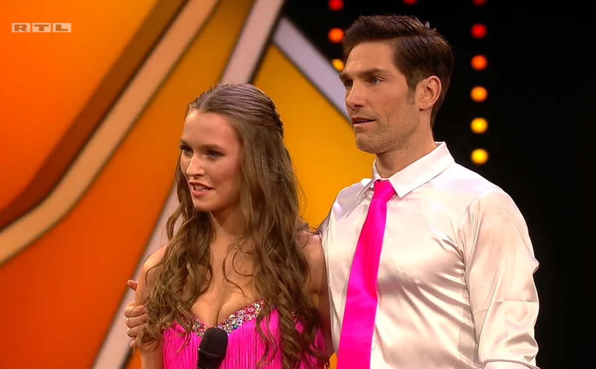 Laura Müller lauscht bange dem Jury-Urteil.