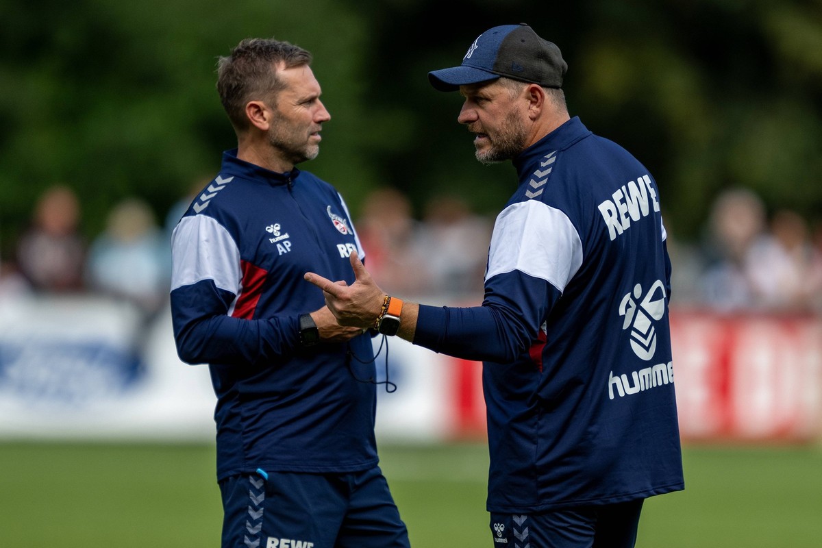 GER, 1.FBL, 1.FC Koeln Training, Saison 2023/24, Geissbockheim / 31.08.2023, Geissbockheim, Koeln, GER, 1.FBL, 1.FC Koeln Training, Saison 2023/24, Geissbockheim Im Bild: Steffen Baumgart 1. FC Koeln, ...
