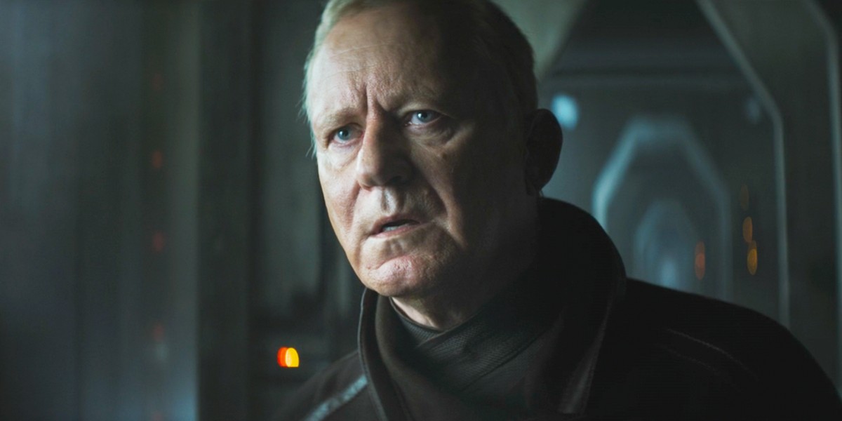 Stellan Skarsgård als Luthen Rael.