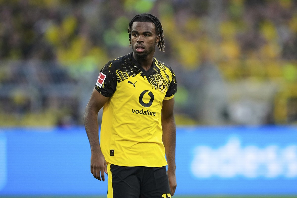 Dortmund&#039;s Carney Chibueze Chukwuemeka reacts during the German Bundesliga soccer match between Borussia Dortmund and Union Berlin at the Signal-Iduna Park in Dortmund, Germany, Sunday, Aug. 31,  ...