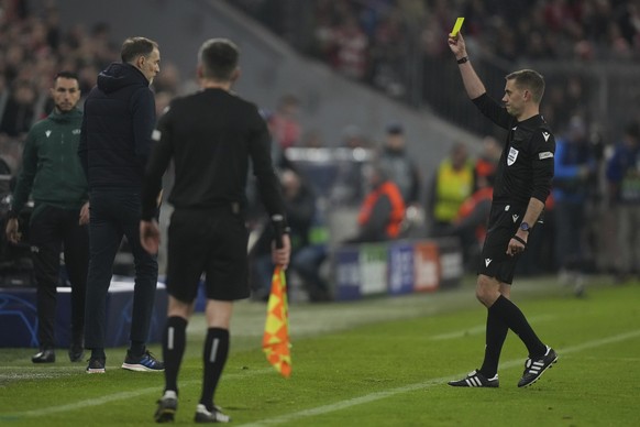 Bayern&#039;s head coach Thomas Tuchel is shown yellow card during the Champions League quarter final second leg soccer match between Bayern Munich and Manchester City, at the Allianz Arena stadium in ...