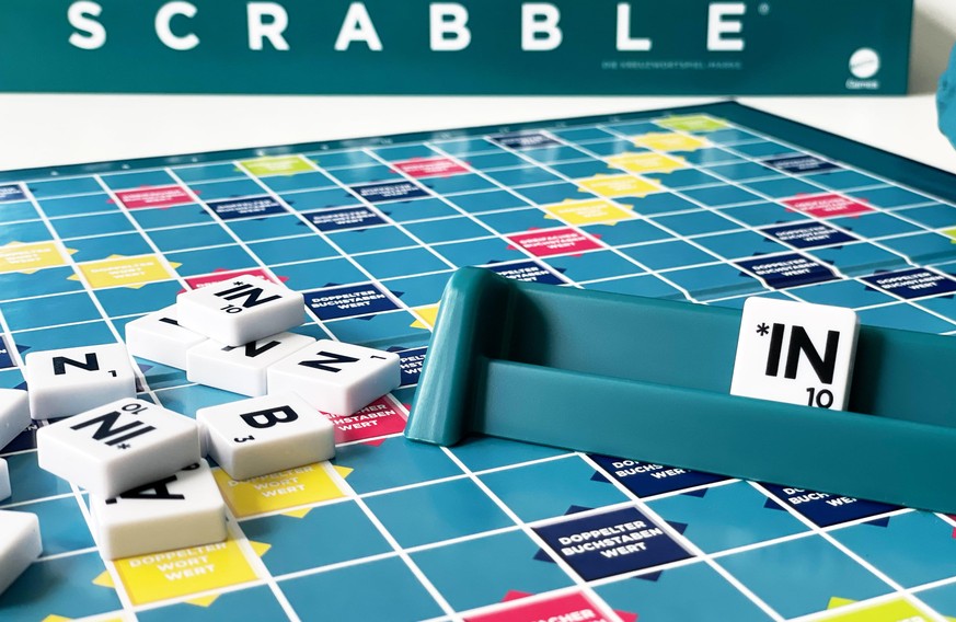 Mattel führt für das Spiel Scrabble einen Genderstein ein.