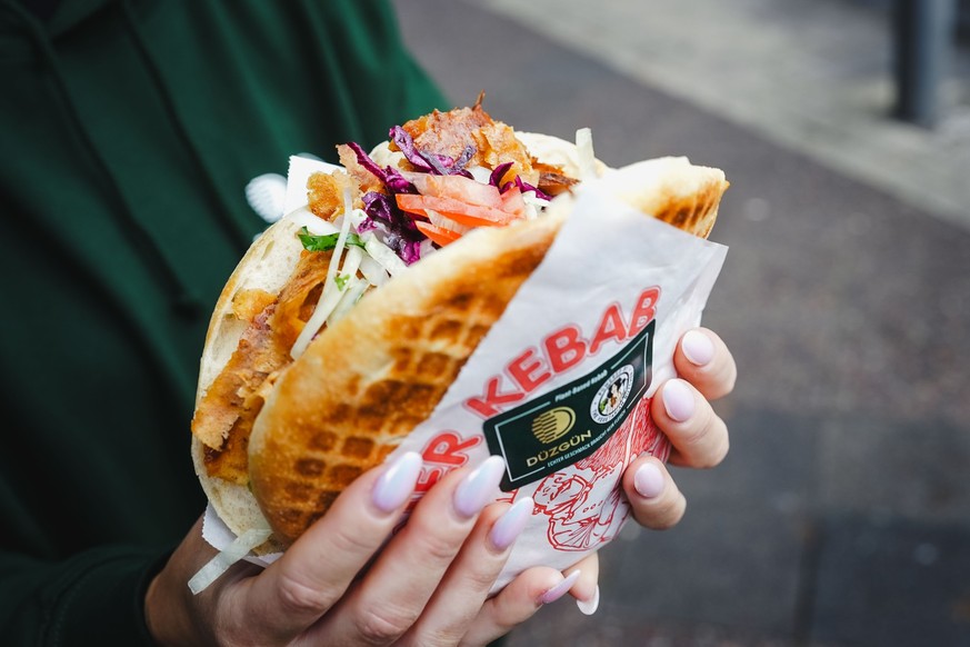 Der Plant-Based Kebab wird als veganer Doppelgänger des Döners angepriesen.