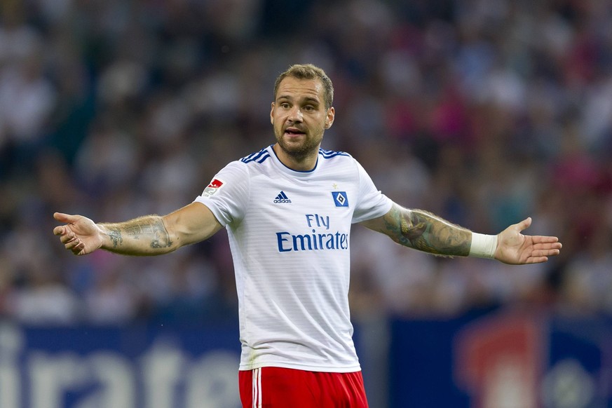 Hamburg, Germany 03.08.2018, 2. Bundesliga, Hamburger SV - Holstein Kiel, Pierre-Michel Lasogga (HSV) gestikuliert, gestik ( DeFodi053 *** Hamburg Germany 03 08 2018 2 Bundesliga Hamburger SV Holstein ...