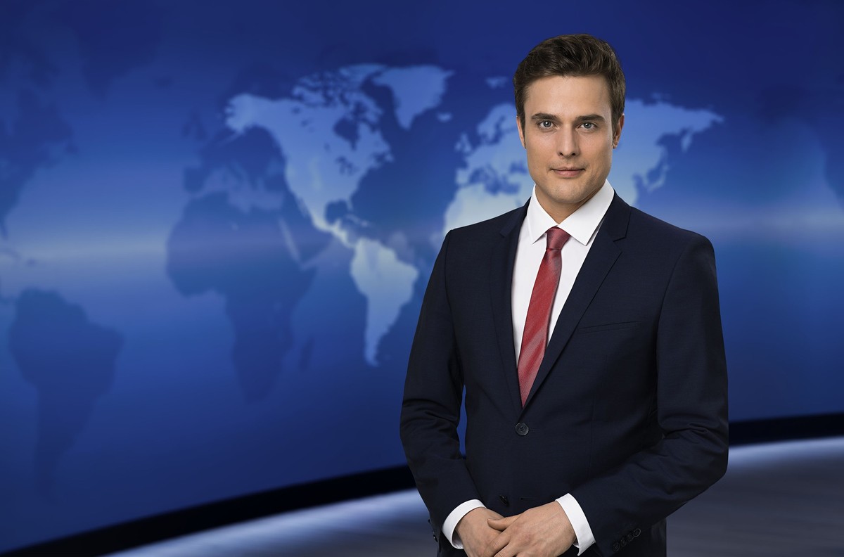 NORDDEUTSCHER RUNDFUNK
Constantin Schreiber
Moderator Constantin Schreiber
© NDR/Thorsten Jander (M), honorarfrei - Verwendung gemäß der AGB im Rahmen einer engen, unternehmensbezogenen Berichterstatt ...