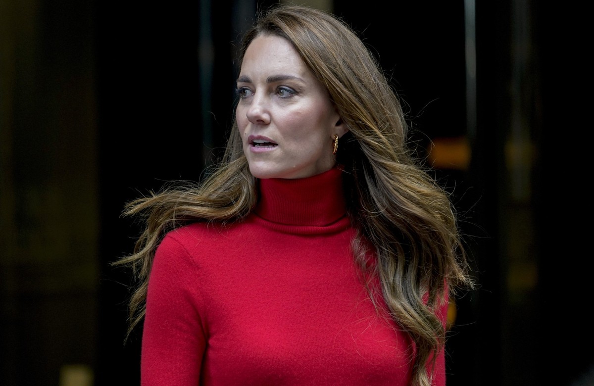 ARCHIV - 19.10.2021, Großbritannien, London: Die britische Herzogin Kate von Cambridge verlässt die BAFTA, nachdem sie eine Rede zum Start der Kampagne &quot;Taking Action On Addiction&quot; gehalten  ...