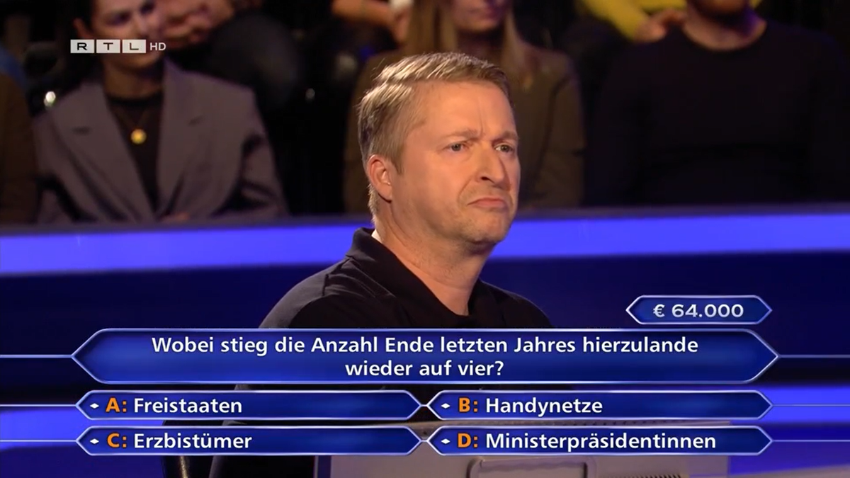 Überraschend steigt der Anwalt Thomas Strutz aus.
