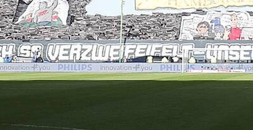 Choreographie der HSV fans DFL REGULATIONS PROHIBIT ANY USE OF PHOTOGRAPHS AS IMAGE SEQUENCES AND/OR QUASI-VIDEO. *** Choreography of HSV fans DFL REGULATIONS PROHIBIT ANY USE OF PHOTOGRAPH AS IMAGE S ...