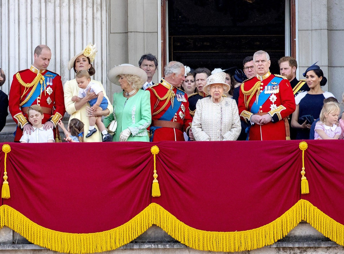 Queen Elizabeth II Prince William, Princess Kate, Prince George, Princess Charlotte and Prince Louis Prince Charles and Camilla, Duchess of Cornwall Prince Harry and Meghan, Duchess of Sussex Prince A ...