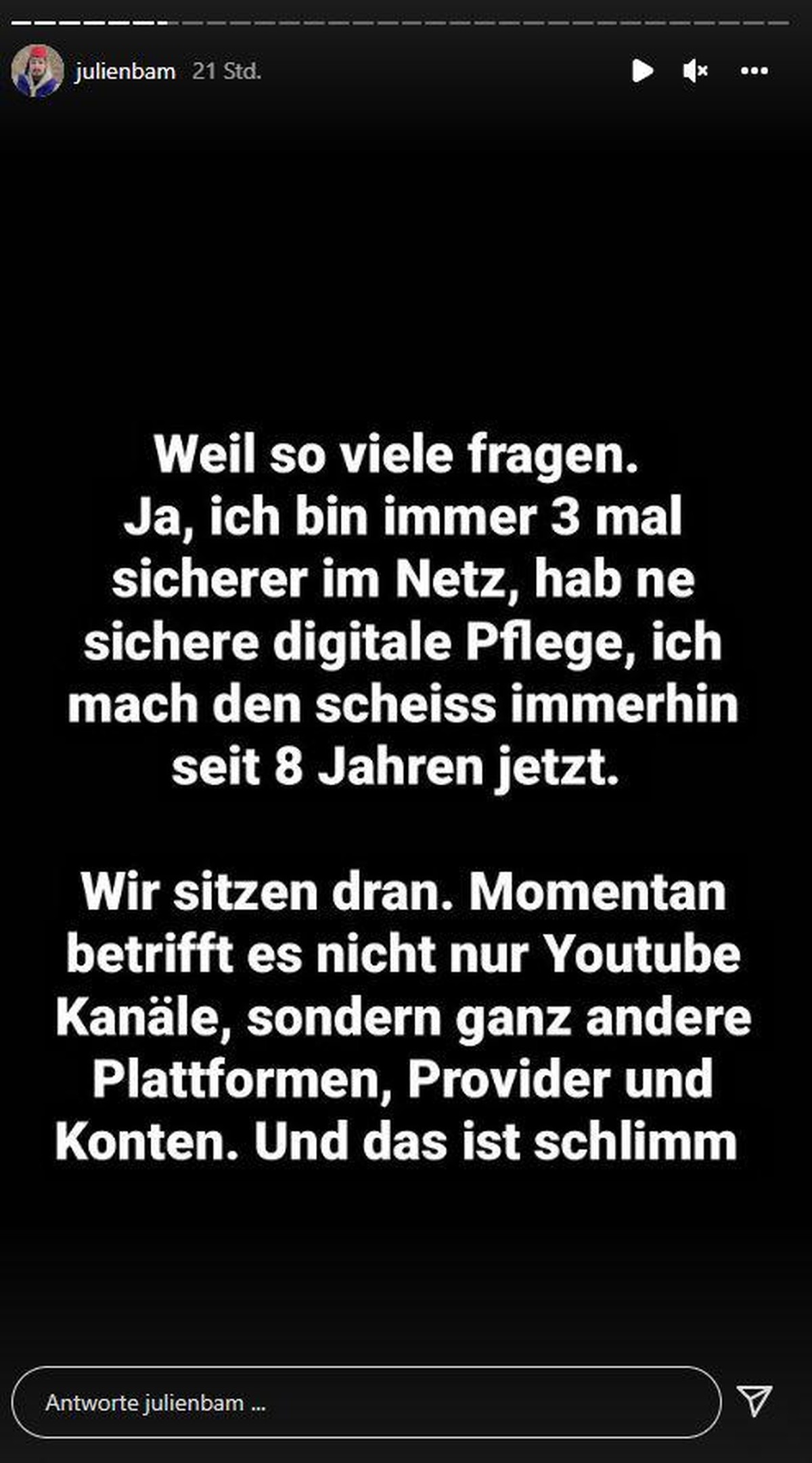 Julien Bam erklärt, wie er seine Netz-Konten geschützt hat.