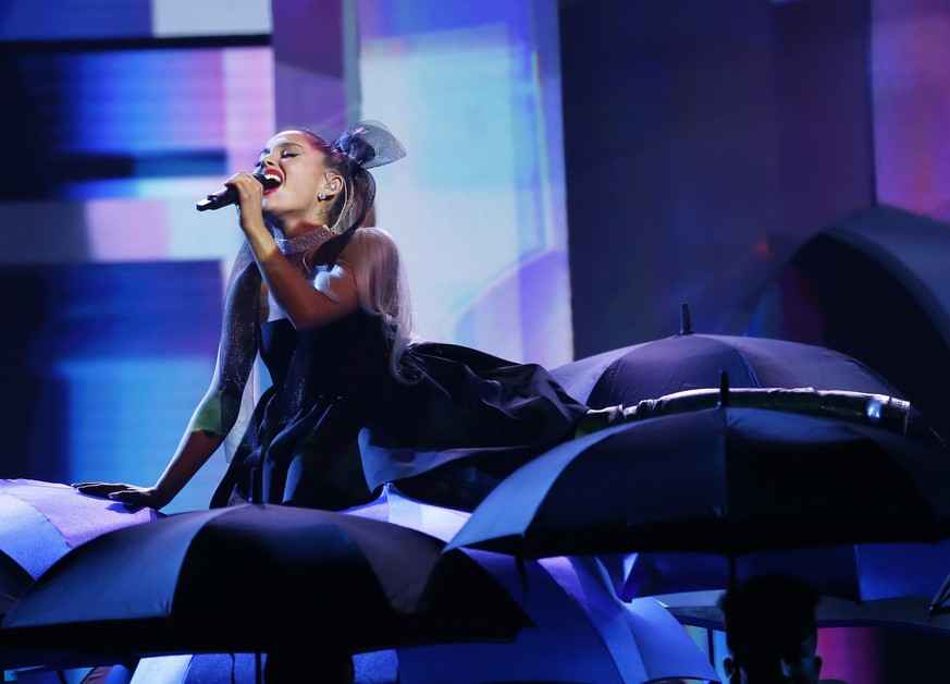 Ariana Grande wendet sich ein Jahr nach dem Manchester-Attentat an die Hinterbliebenen