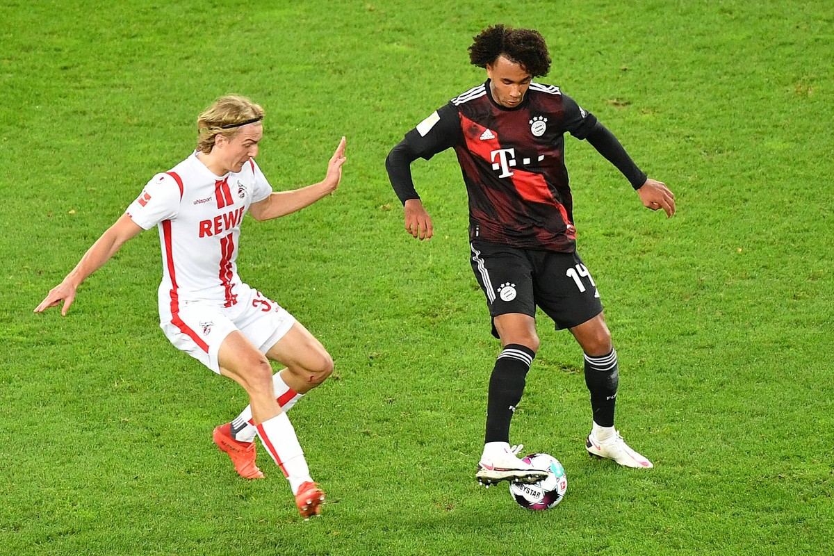 Bald Kollegen? Kölns Sebastiaan Bornauw, belgischer U21-Nationalspieler, im Duell mit Joshua Zirkzee.