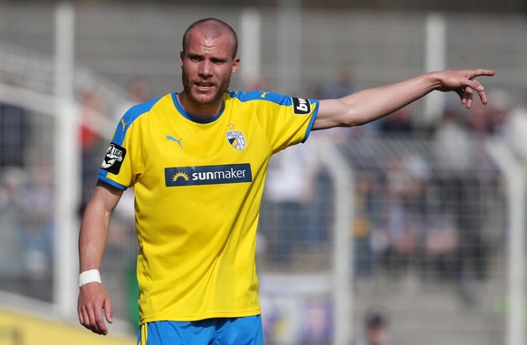 GER, 3.Liga, FC Carl Zeiss Jena vs KFC Uerdingen 05 23.03.19 , Jena, Ernst-Abbe-Sportfeld, GER, 3.Liga, Saison 2018/2019, 30.Spieltag, FC Carl Zeiss Jena vs KFC Uerdingen 05 im Bild Manfred Starke (Je ...