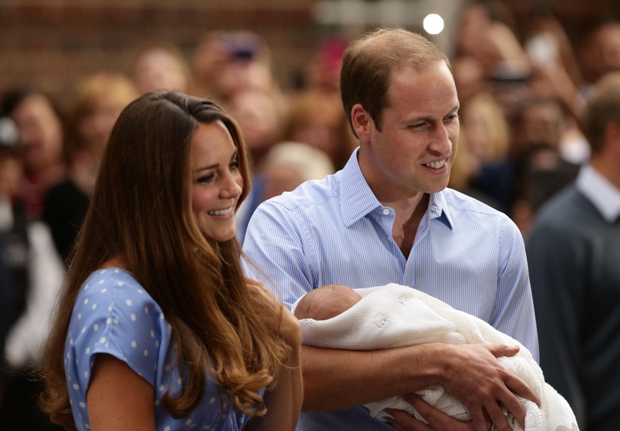 The Duke and Duchess of Cambridge ninth wedding anniversary. File photo dated 23/07/13 of the Duke and Duchess of Cambridge leaving the Lindo Wing of St Mary&#039;s Hospital in London, with their newb ...