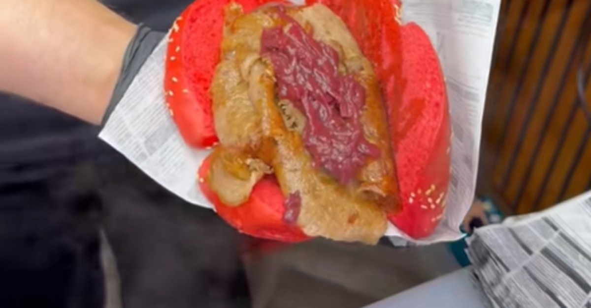 Weihnachtsmarkt: Döner-Neuheit sieht aus wie Frucht – "habe überall Gänsehaut"