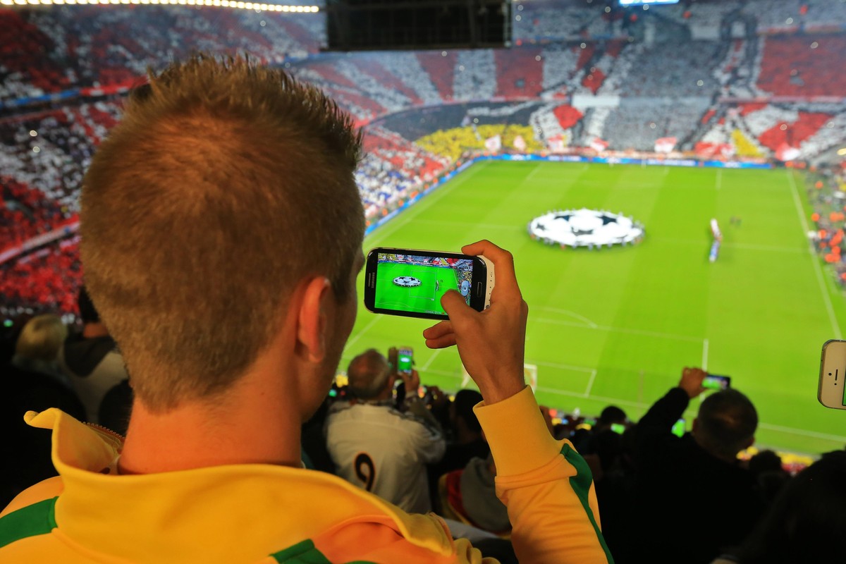 Der Handy-Suchti macht nie "nur ein Foto".