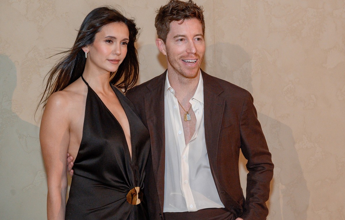 MIAMI BEACH, FLORIDA - MAY 01: Nina Dobrev and Shaun White walk the red carpet during the David Yurman After Party at Faena Forum on May 01, 2025 in Miami Beach, Florida. (Photo by Ivan Apfel/Getty Im ...