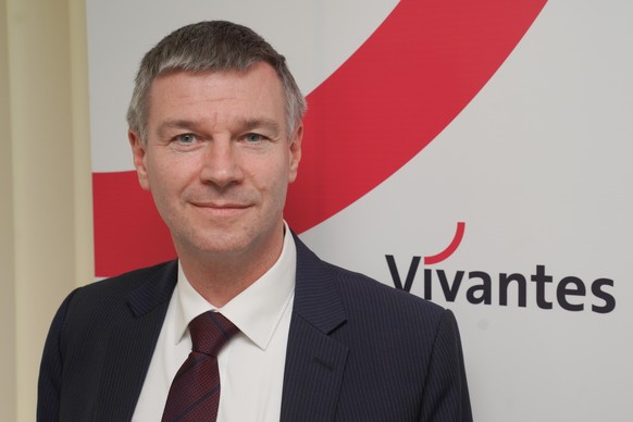 Eibo Krahmer, Vivantes Geschäftsführer Finanzen, kommt zur Jahres-Pk von Vivantes ins Vivantes Auguste-Viktoria-Klinikum. Vivantes hat das Jahr 2021 mit einem ausgeglichenen Ergebnis von 3,3 Mio. Euro ...
