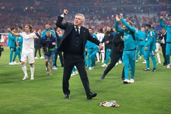 Carlo Ancelotti (M.) gewann mit dem AC Mailand und Real Madrid jeweils zweimal die Uefa Champions League.