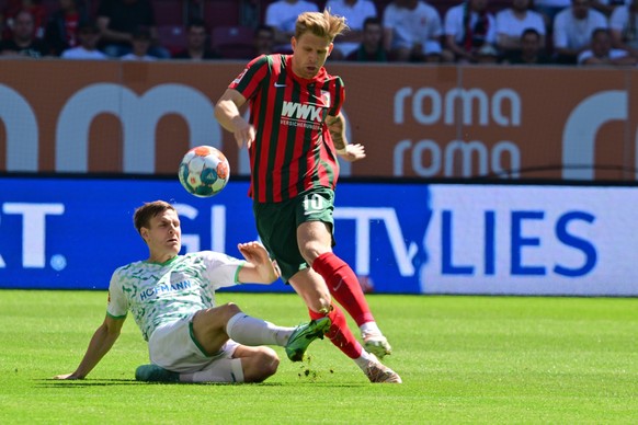 14.05.2022 - Fussball - Saison 2021 2022 - 1. Fussball - Bundesliga - 34. Spieltag: FC Augsburg FCA - SpVgg Greuther F�rth Kleeblatt - / - DFL REGULATIONS PROHIBIT ANY USE OF PHOTOGRAPHS AS IMAGE SEQU ...