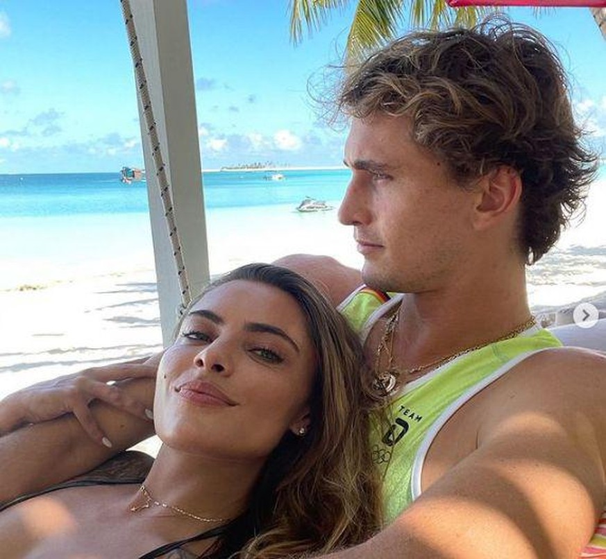 Sophia Thomalla und Alexander Zverev demonstrieren traute Zweisamkeit.