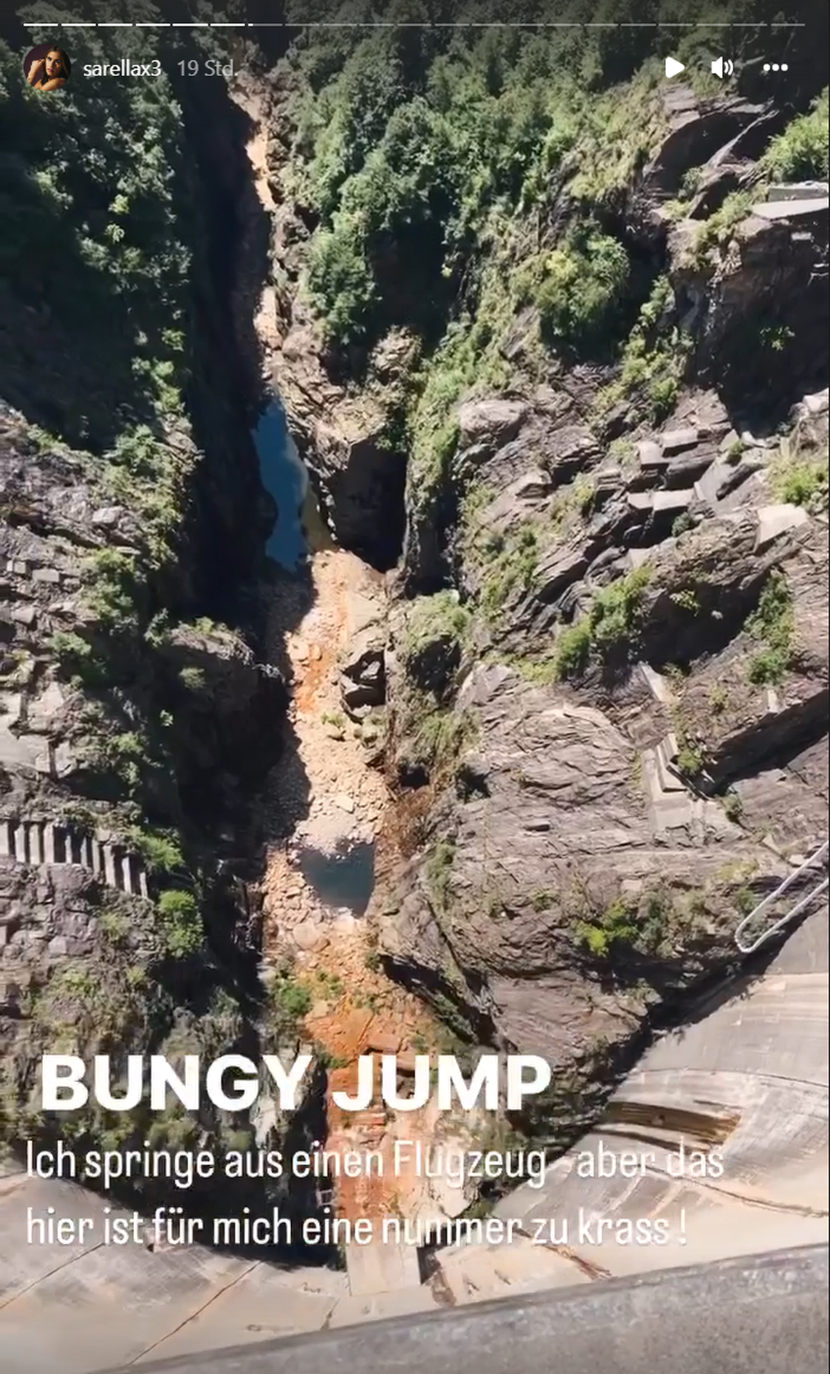 220 Meter in die Tiefe: Der Bungee-Sprung vom Verzasca Staudamm in der Schweiz ist der höchste Europas.