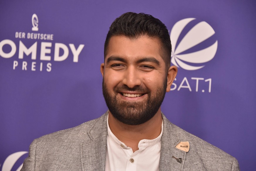 Comedian Faisal Kawusi kommt zur Verleihung des Deutschen Comedypreises 2021 *** Comedian Faisal Kawusi comes to the award ceremony of the German Comedy Award 2021