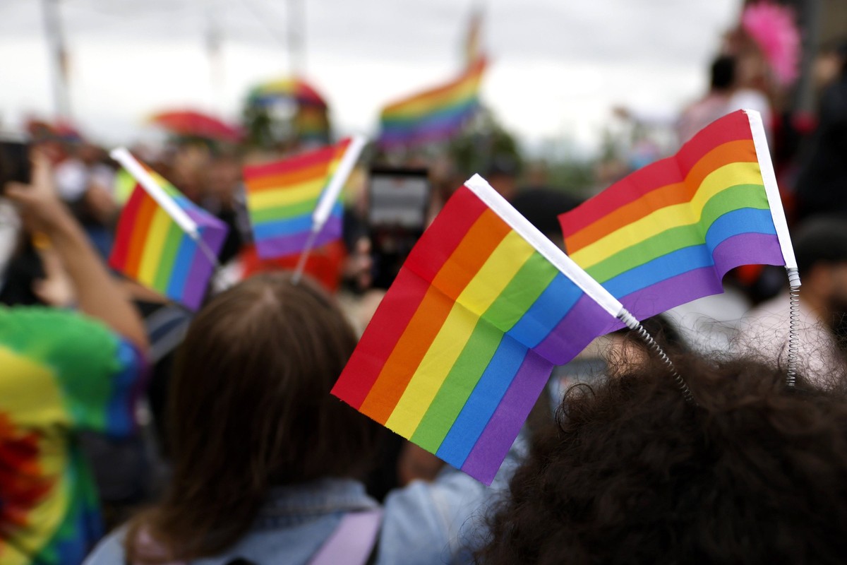 CSD-Besucher auf der alljährlichen CSD-Parade im Rahmen des Cologne Pride 2025 in Köln. Köln, 06.07.2025 NRW Deutschland *** CSD visitors at the annual CSD parade as part of Cologne Pride 2025 in Colo ...