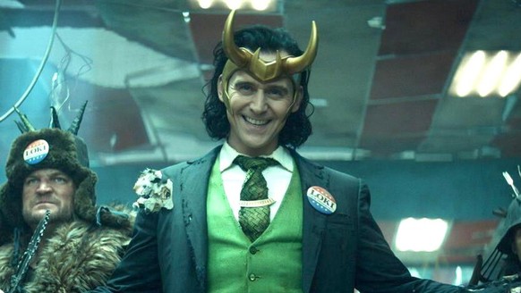 Tom Hiddleston gibt ehrlich zu, dass ihm in &quot;Loki&quot; die Show gestohlen wurde.