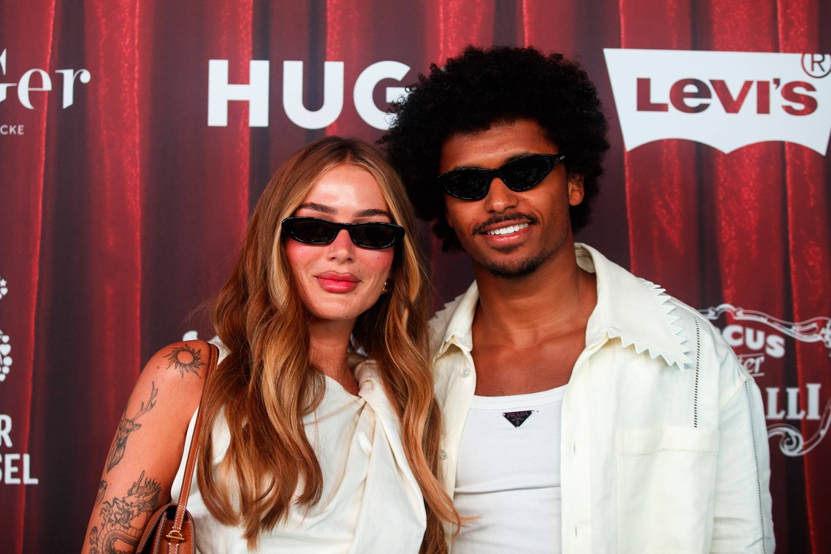 Fashion Week Berlin - ABOUT YOU Fashion Circus Loredana und Karim Adeyemi beim ABOUT YOU Fashion Circus w�hrend der Berlin Fashion Week im Circus Roncalli in Johannisthal am 04.07.2024 in Berlin. *** ...