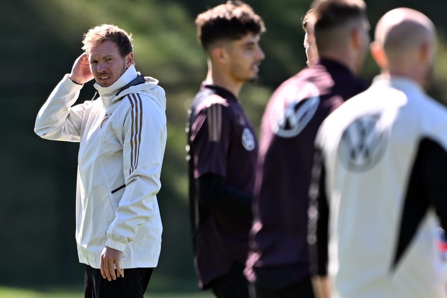 13.10.2023, USA, Foxborough: Fußball: Nationalmannschaft, vor dem Länderspiel gegen die USA Abschlusstraining Deutschland. Deutschlands Bundestrainer Julian Nagelsmann während des Abschlusstrainings v ...