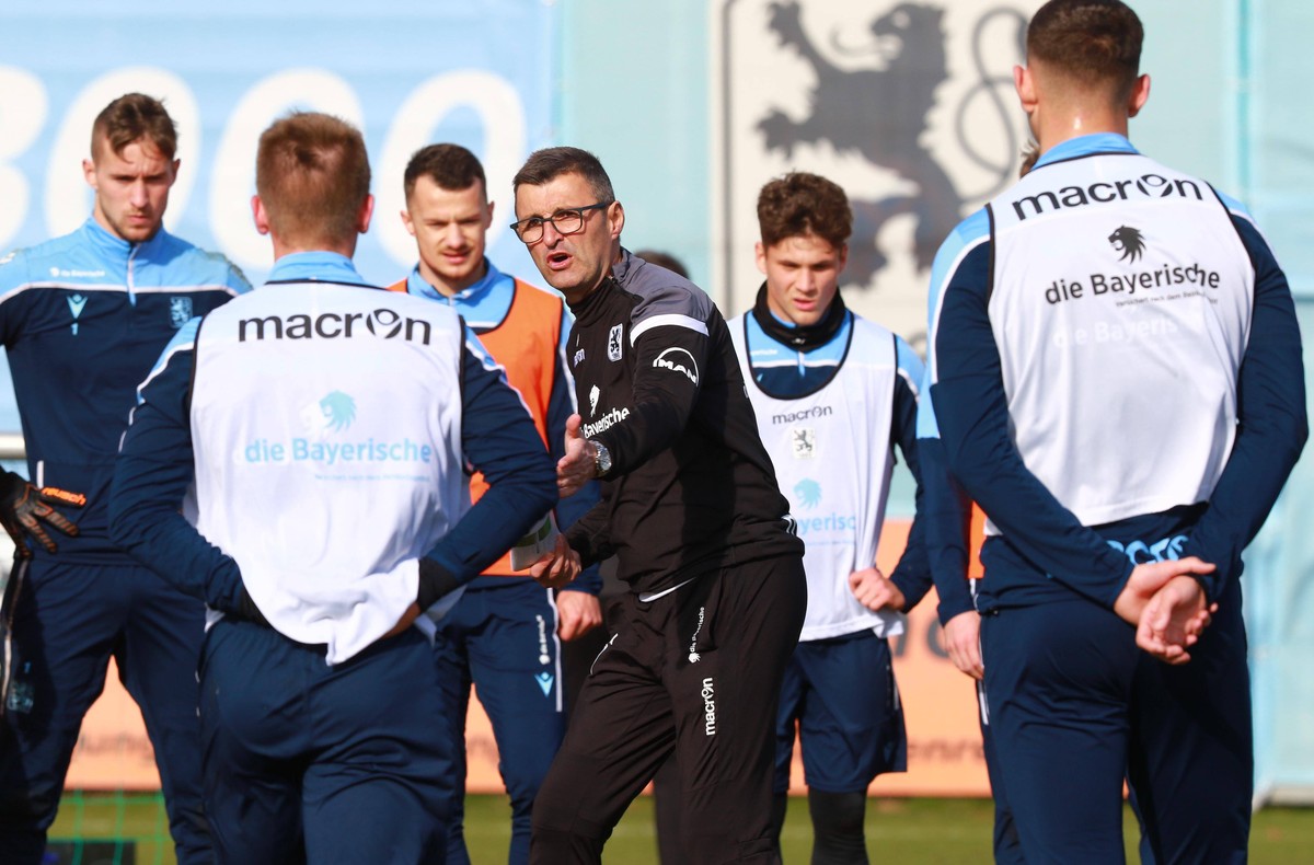 Michael Köllner, ehemals 1. FC Nürnberg, trainiert mittlerweile 1860 München in der 3. Liga.