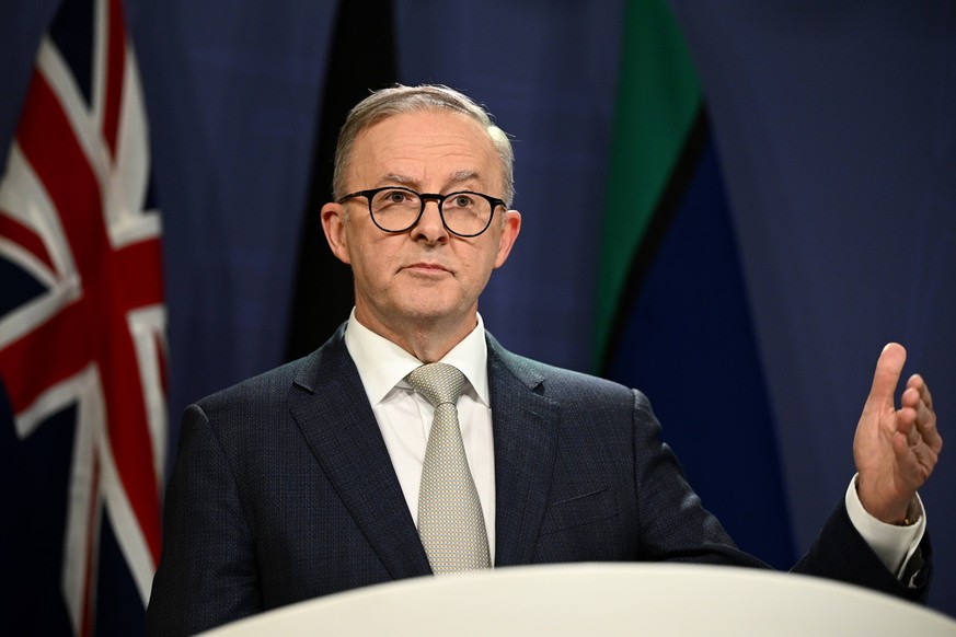 Australien, Anthony Albanese Pressekonferenz in Sydney ANTHONY ALBANESE NATIONAL CABINET PRESSER, Australian Prime Minister Anthony Albanese Addresses media during a press conference following a Natio ...