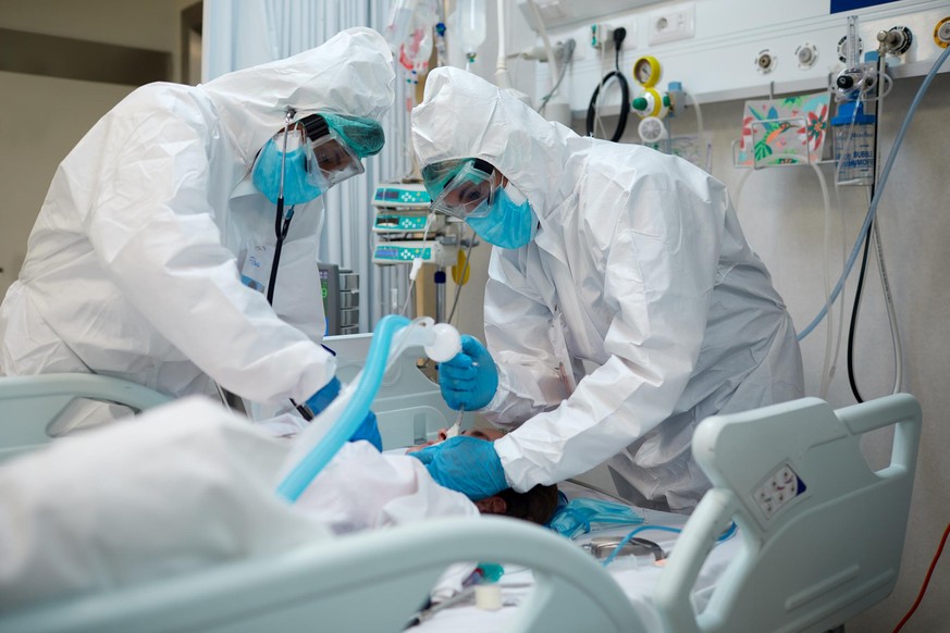 Die meisten Kliniken haben von der ersten pandemischen Welle gelernt, die intensivmedizinischen Stationen haben sich auf die zweite bereits eingestellt. 