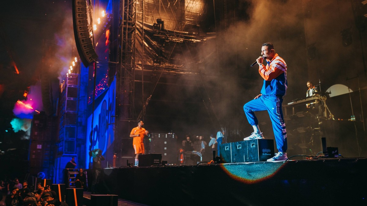 Ssiawosh Sadat aka SSIO (deutscher Rapper) auf der Snipes Mainstage w