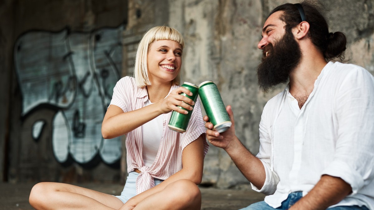 Liebe und Beziehung Ist Eifersucht auf die Freundschaft mit Ex normal?