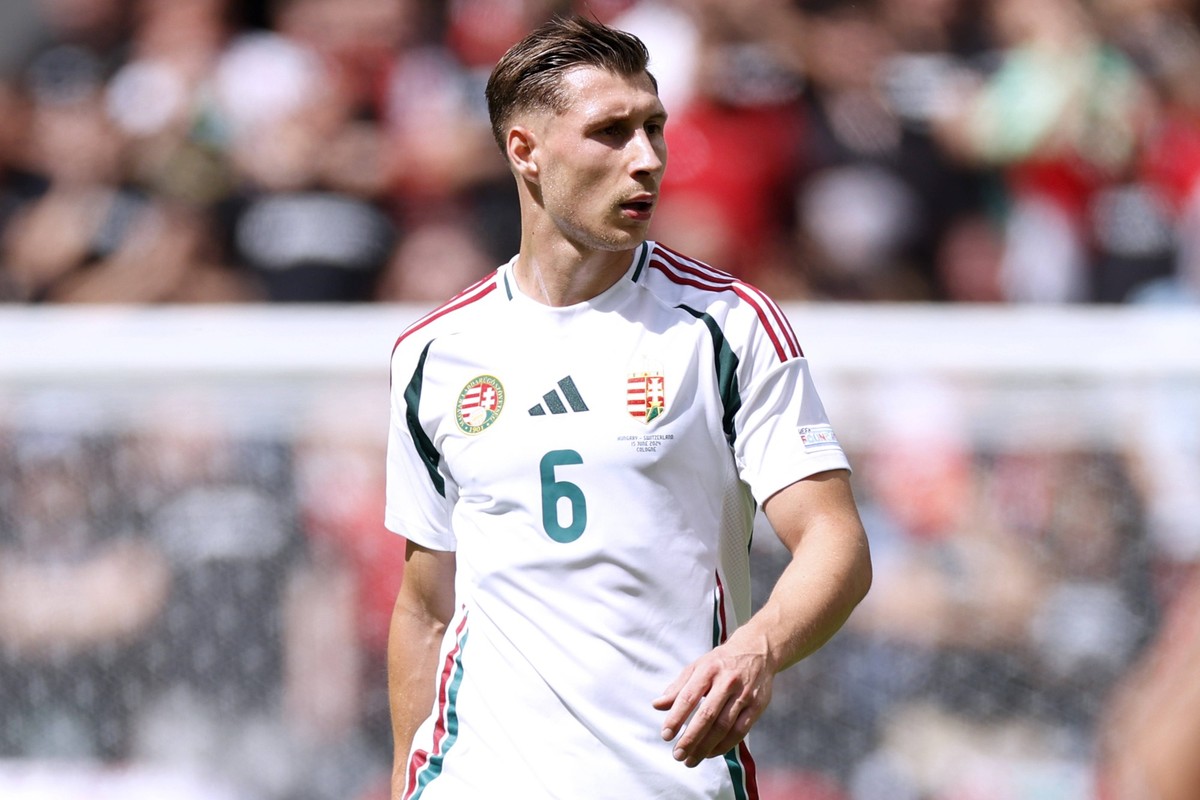 ORBAN Willi Team Ungarn UEFA Fussball EURO 2024 in Deutschland Spiel Gruppe A Ungarn - Schweiz 1 : 3 am 15.06.2024 in Koeln DFL REGULATIONS PROHIBIT ANY USE OF PHOTOGRAPHS as IMAGE SEQUENCES and/or QU ...
