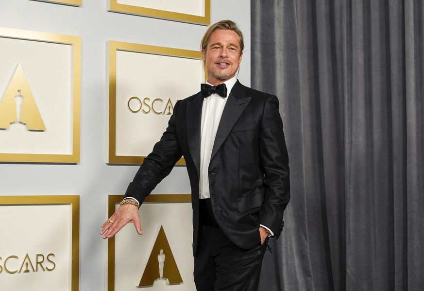 LOS ANGELES, CALIFORNIA - APRIL 25: Brad Pitt poses in the press room at the Oscars on Sunday, April 25, 2021, at Union Station in Los Angeles. (Photo by Chris Pizzello-Pool/Getty Images)
