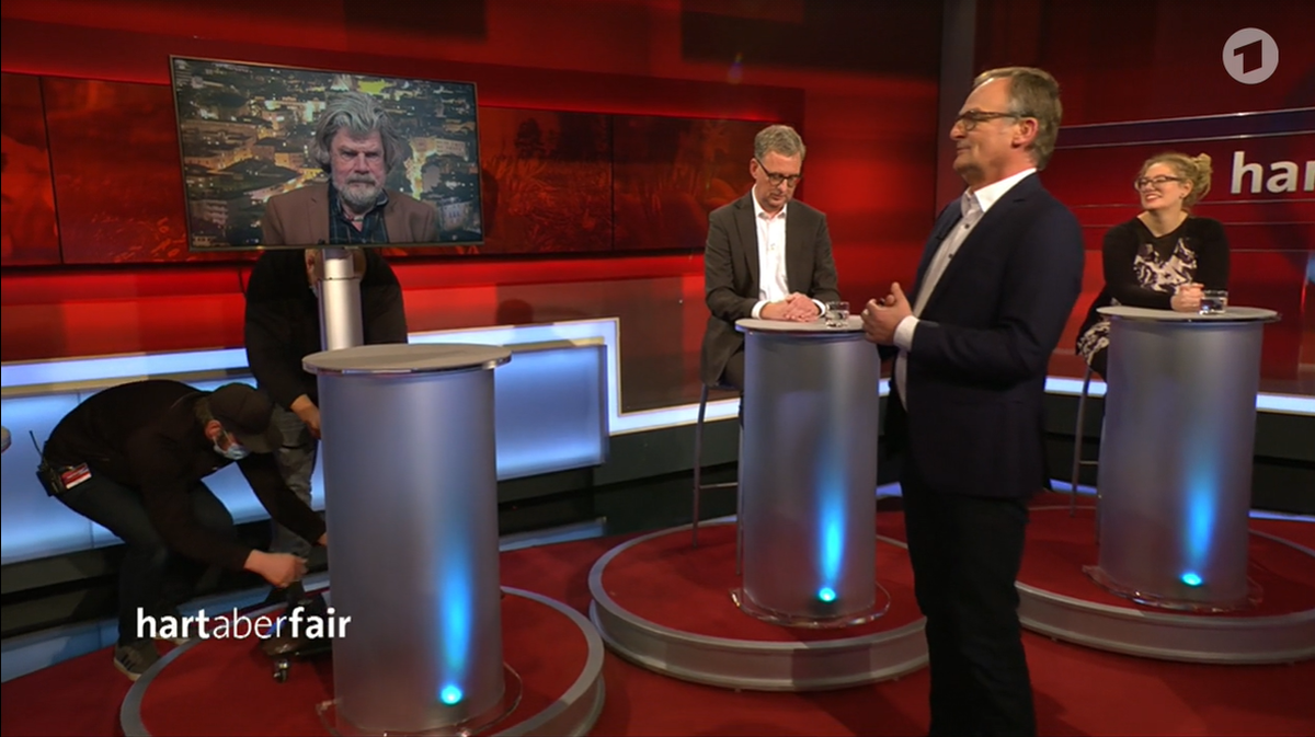 Der BIldschirm, auf dem Messners Gesicht zu sehen war, musste wieder abgebaut werden.