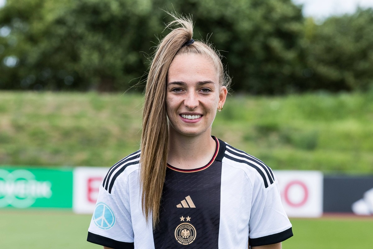 Mannschaftsfoto Portraittermin DFB Frauen 03.07.2023 Sophia Kleinherne Deutschland, 4 Mannschaftsfoto Portraittermin DFB Frauen, Herzogenaurach, adidas Homeground *** team photo portrait appointment D ...