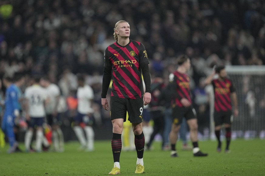 Manchester City&#039;s Erling Haaland reacts at the end of an English Premier League soccer match between Tottenham Hotspur and Manchester City at the Tottenham Hotspur Stadium in London, Sunday, Feb. ...