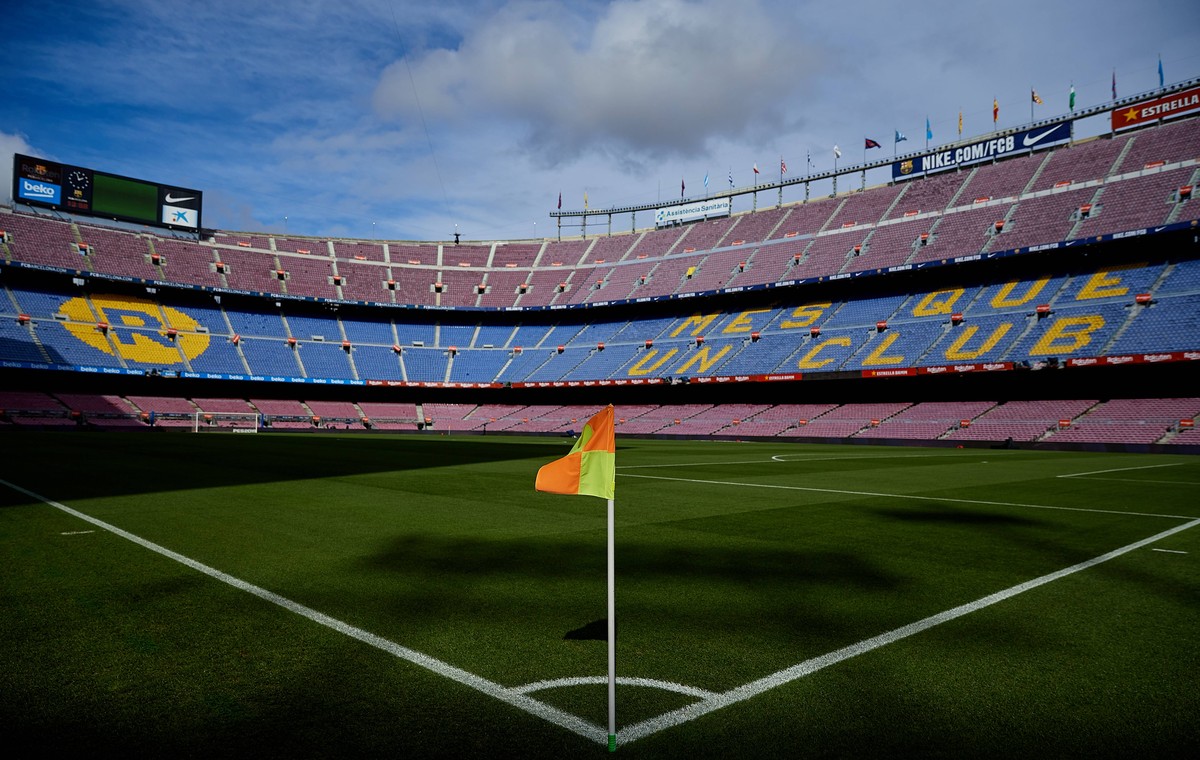 BARCELONA, SPAIN - OCTOBER 28: General view inside the stadium prior to the La Liga match between FC Barcelona Barca and Real Madrid CF at Camp Nou on October 28, 2018 in Barcelona, Spain. David Aliag ...