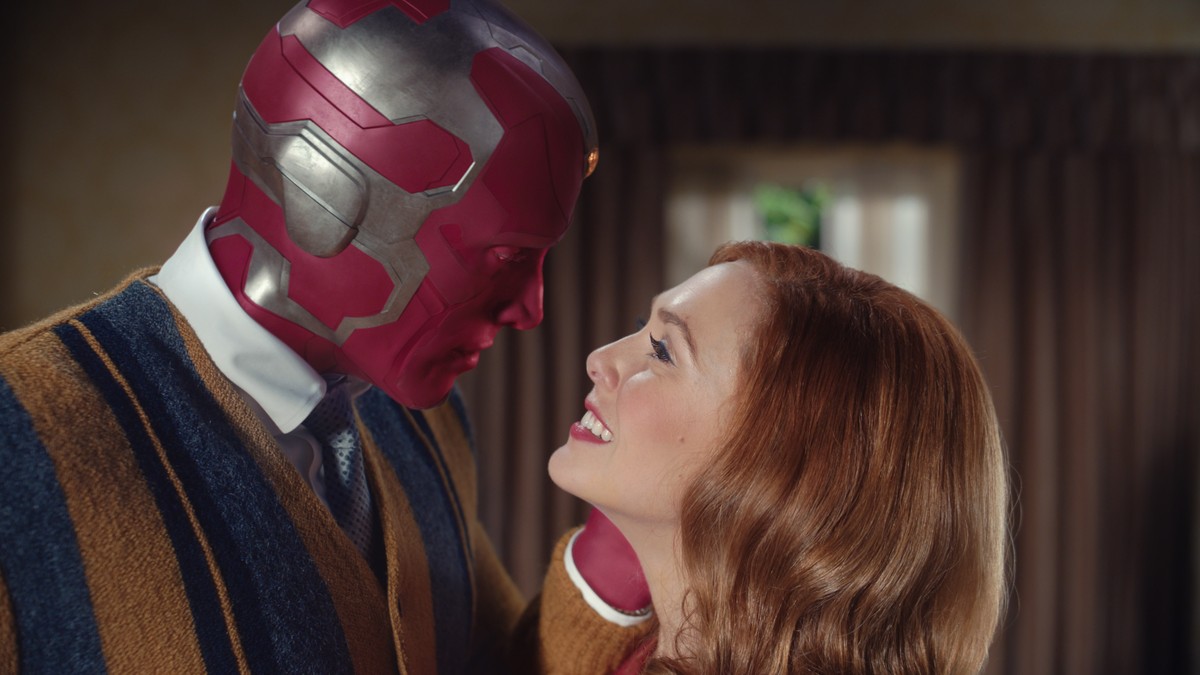 HANDOUT - 20.11.2020, ---: Paul Bettany als Vision und Elizabeth Olsen als Wanda Maximoff in einer Szene der Fernsehserie "Wandavision" (undatierte Filmszene). Deides sind Wesen mit Superkr
