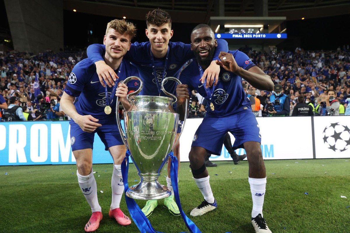 PORTO, PORTUGAL - MAY 29: (----EDITORIAL USE ONLY Äì MANDATORY CREDIT - &quot;UEFA / ALEXANDER HASSENSTEIN / HANDOUT&quot; - NO MARKETING NO ADVERTISING CAMPAIGNS - DISTRIBUTED AS A SERVICE TO CLIENT ...