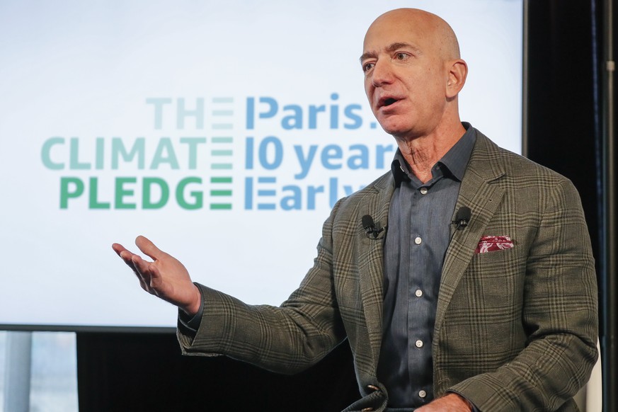 Amazon-Chef Jeff Bezos gilt als der reichste Mann der Welt. Eine bisschen was von seinem Vermögen will er nun für den Klimaschutz ausgeben. 