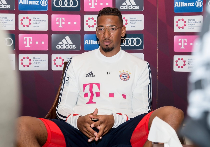 Doha, Katar, 05.01.2018, FC Bayern Muenchen Winter Trainingslager 2018 Jerome Boateng (FCB) im Interview ( DeFodi507 *** Doha Qatar 05 01 2018 Bayern Munich winter training camp 2018 Jerome Boateng FC ...