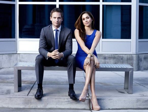 SUITS -- Season: 2 -- Pictured: (l-r) Patrick J. Adams as Mike Ross, Meghan Markle as Rachel Zane -- Photo by: Robert Ascroft/USA Network (2012) Los Angeles CA PUBLICATIONxINxGERxSUIxAUTxONLY Copyrigh ...