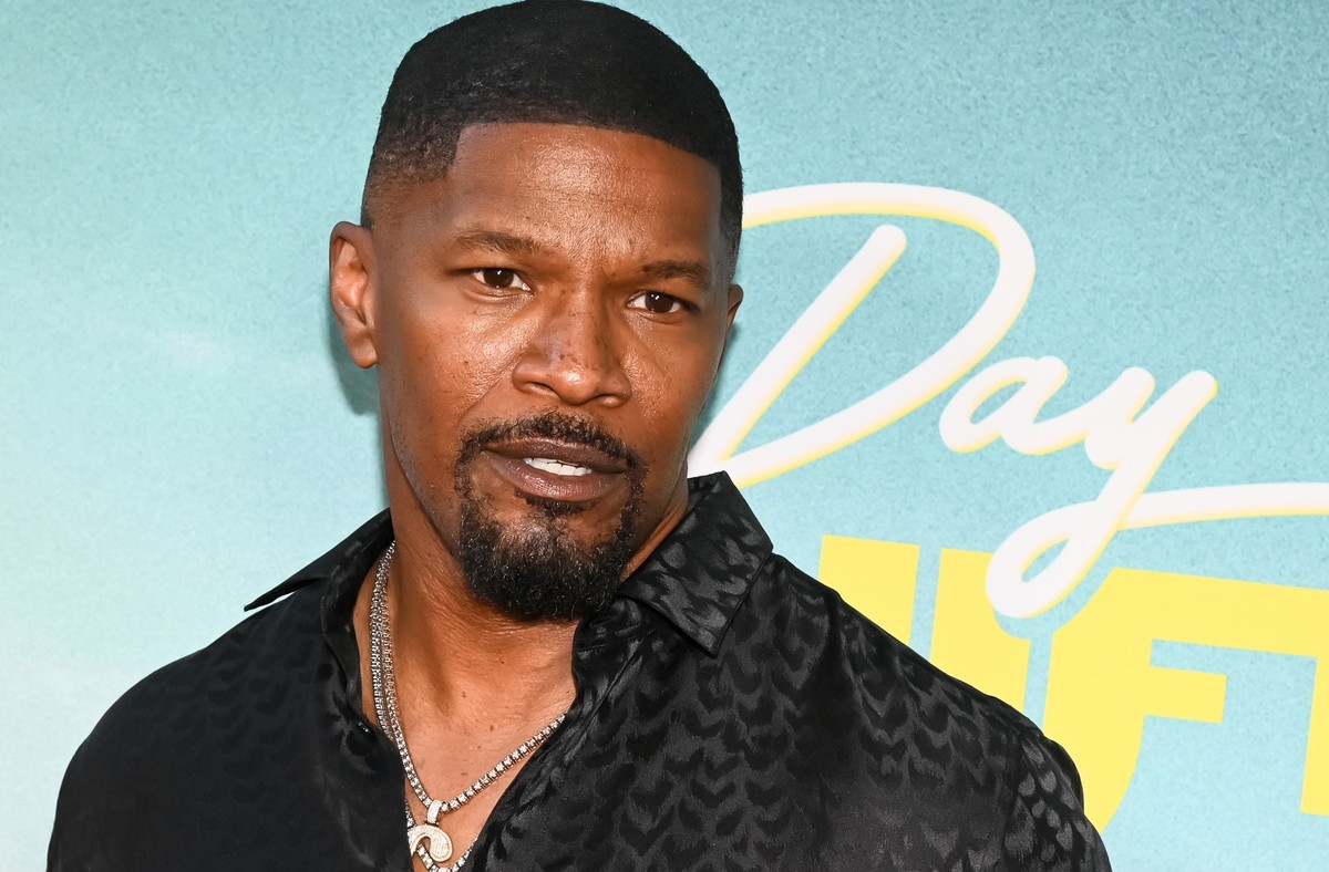 ARCHIV - 10.08.2022, USA, Los Angeles: Jamie Foxx, Schauspieler aus den USA, besucht die Weltpremiere von «Day Shift» vom Streamingdienst Netflix. Foxx hat sich an seinem 56. Geburtstag bei seinen Fan ...