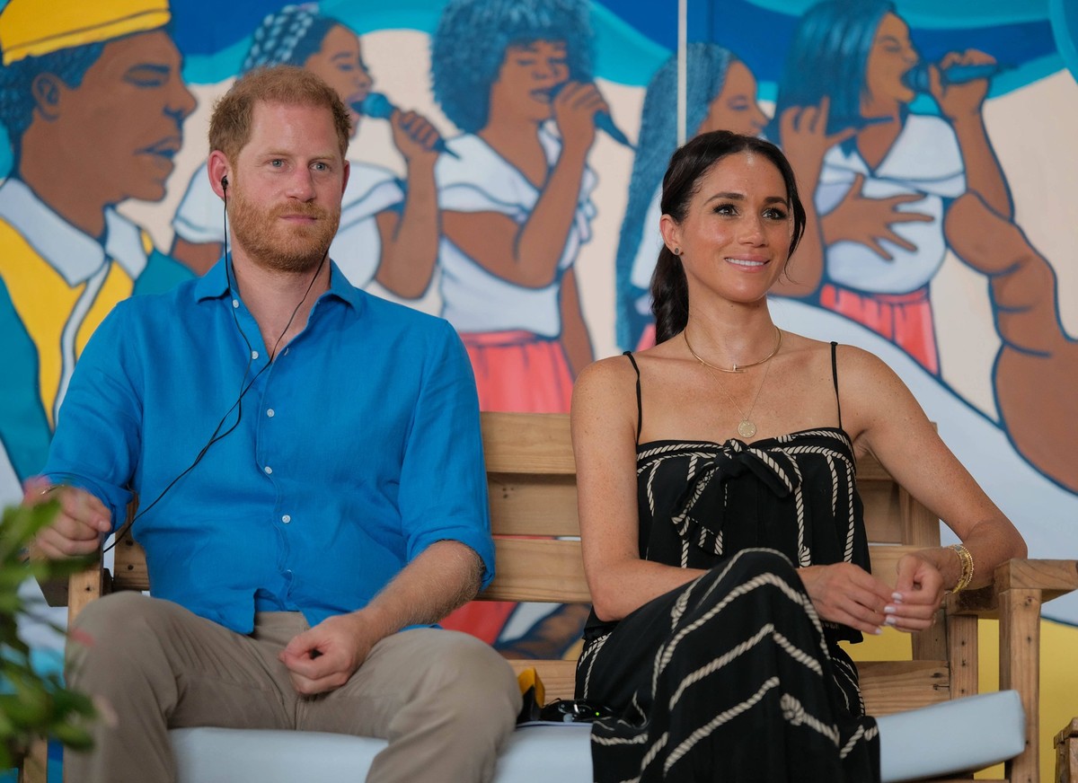August 17, 2024, Bogota, Cundinamarca, Colombia: EDITOR NOTE: HANDOUT - MANDATORY CREDIT: PRINCE HARRY, Duke of Sussex and MEGHAN, Duchess of Sussex during their official visit to the school of drums ...