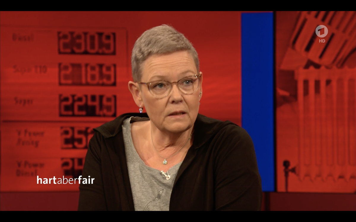 Bei Reinigungskraft Susanne Holtkotte wird durch die Energiepreise das Geld knapp.